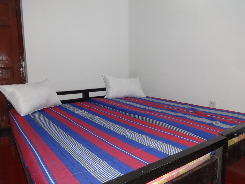 Neem Beach House Trincomalee Esterno foto