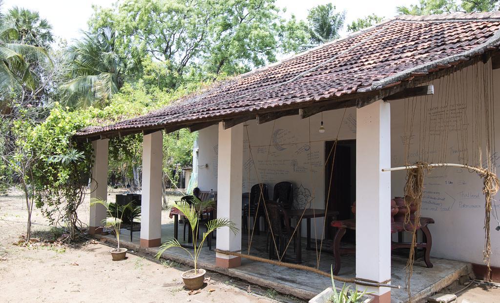 Neem Beach House Trincomalee Esterno foto