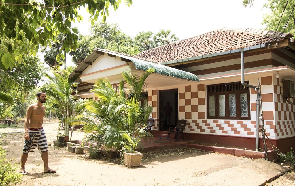 Neem Beach House Trincomalee Esterno foto