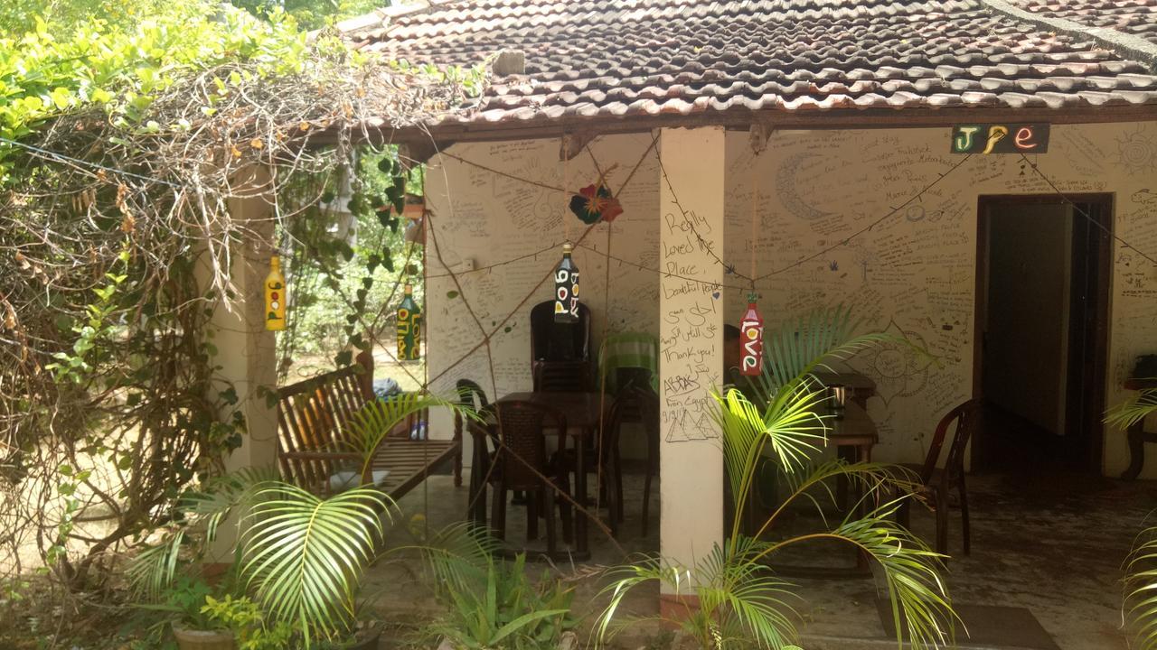 Neem Beach House Trincomalee Esterno foto