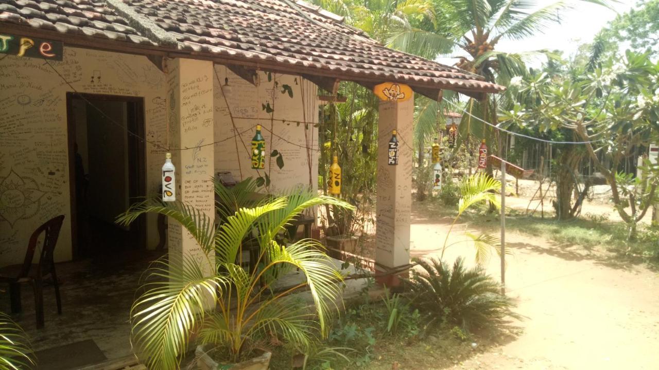 Neem Beach House Trincomalee Esterno foto